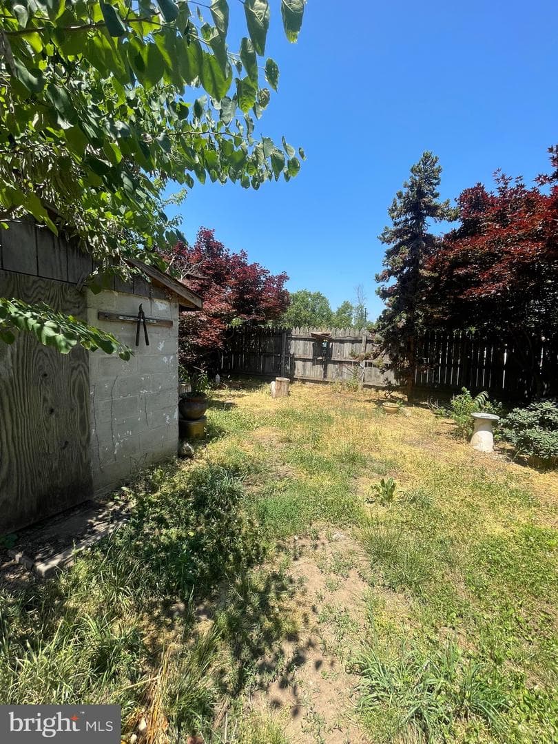 300 Prince Edward Street photo 44