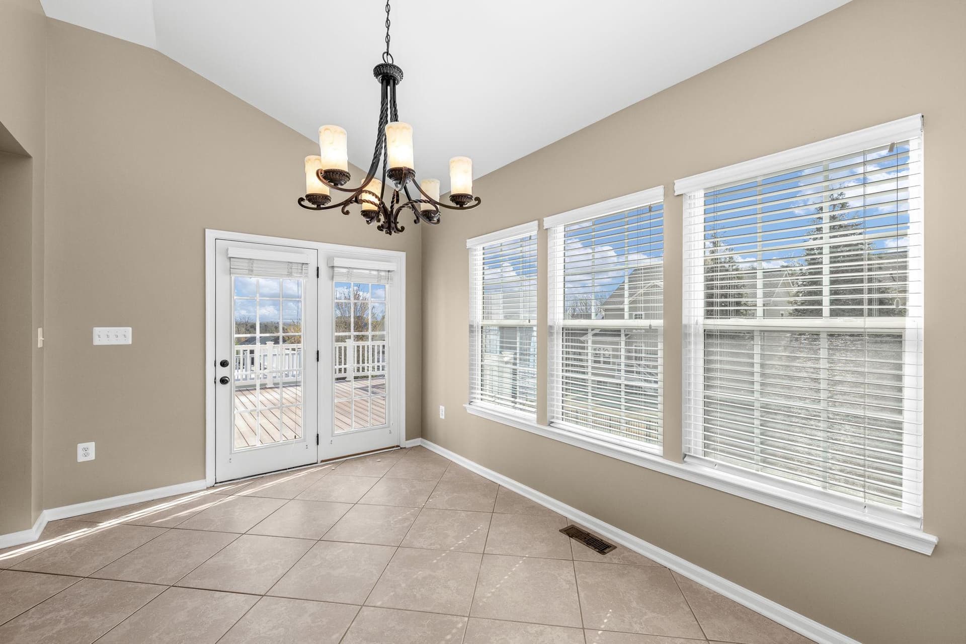 1016 Innis Drive photo 29