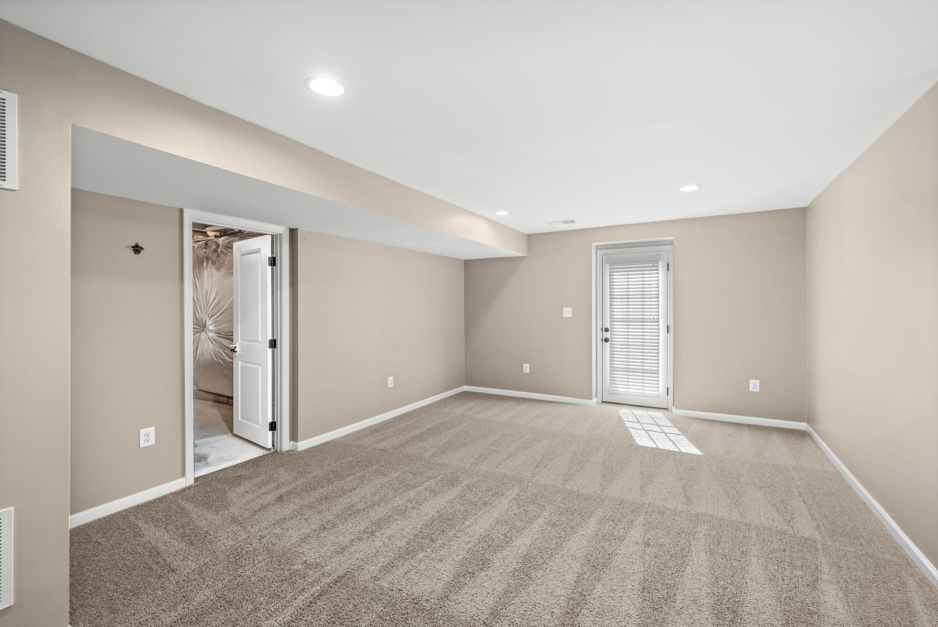 1016 Innis Drive photo 38