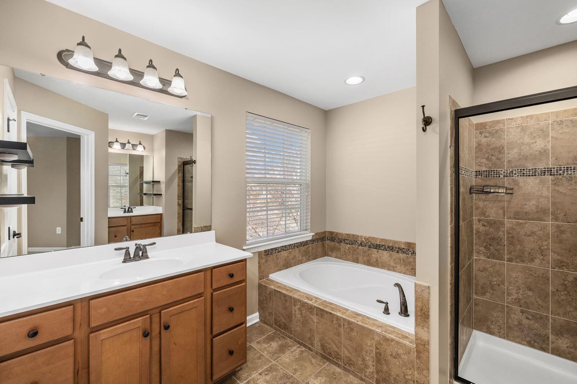 1016 Innis Drive photo 48