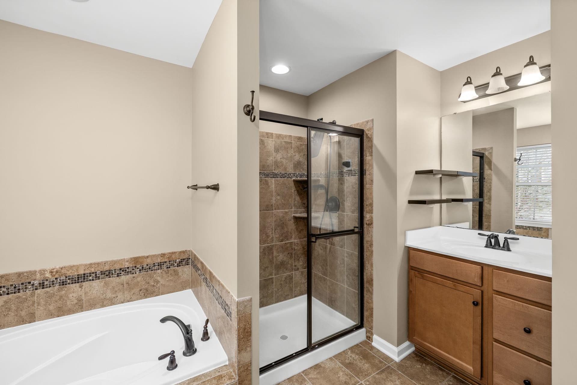 1016 Innis Drive photo 49