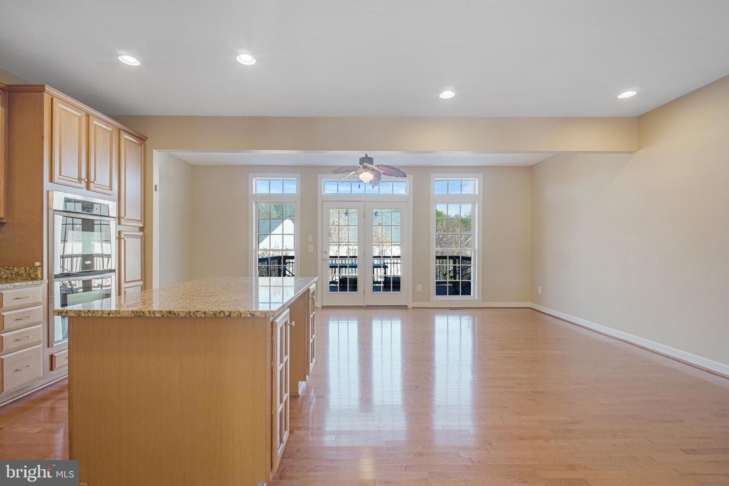 1029 Hotchkiss Place photo 18
