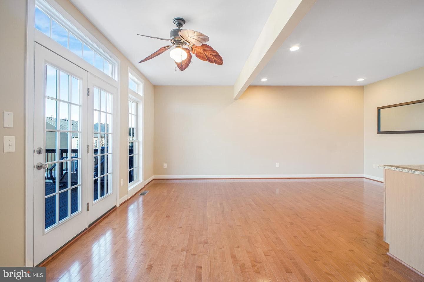 1029 Hotchkiss Place photo 24
