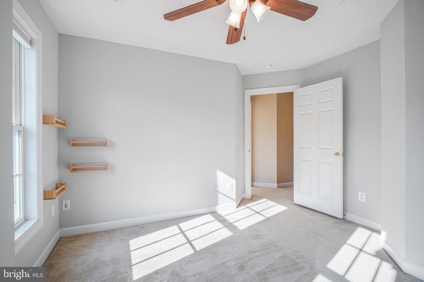 1029 Hotchkiss Place photo 42