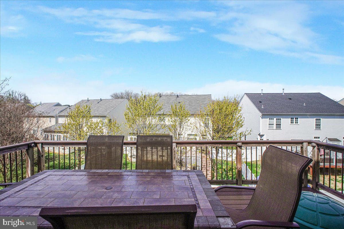 1029 Hotchkiss Place photo 59