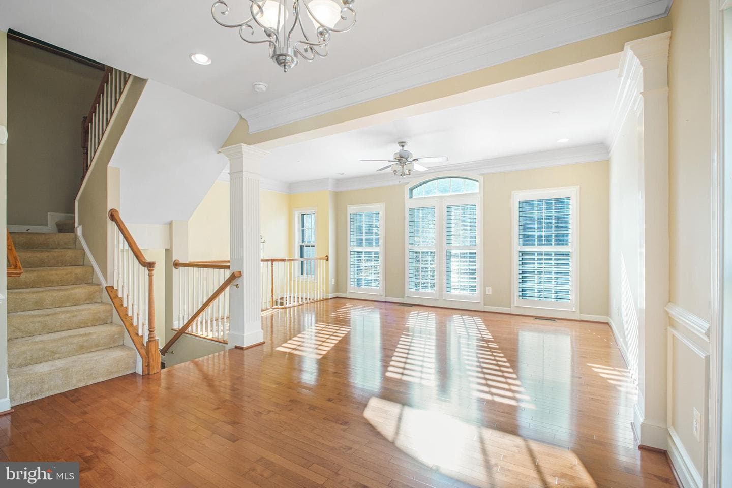 1029 Hotchkiss Place photo 7