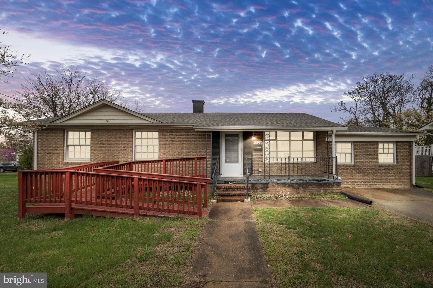 1306 Cardwell Street photo 9