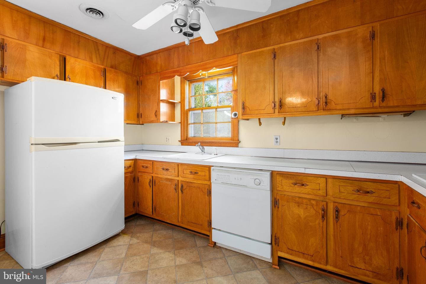 1329 Brent Street photo 17