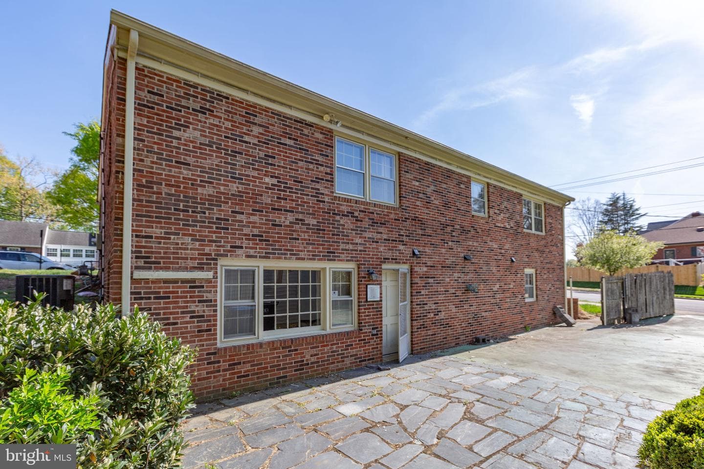 1329 Brent Street photo 5