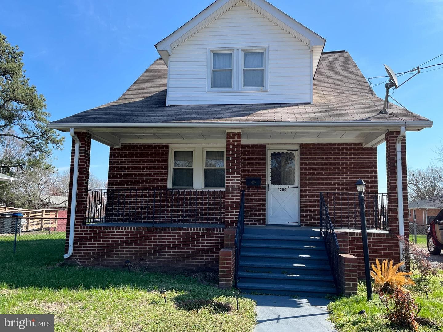 1200 Railroad Avenue, Fredericksburg