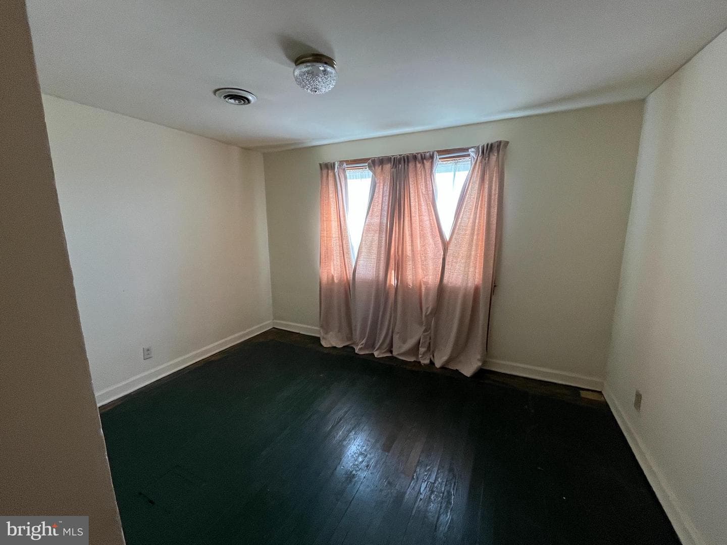 1200 Railroad Avenue photo 8