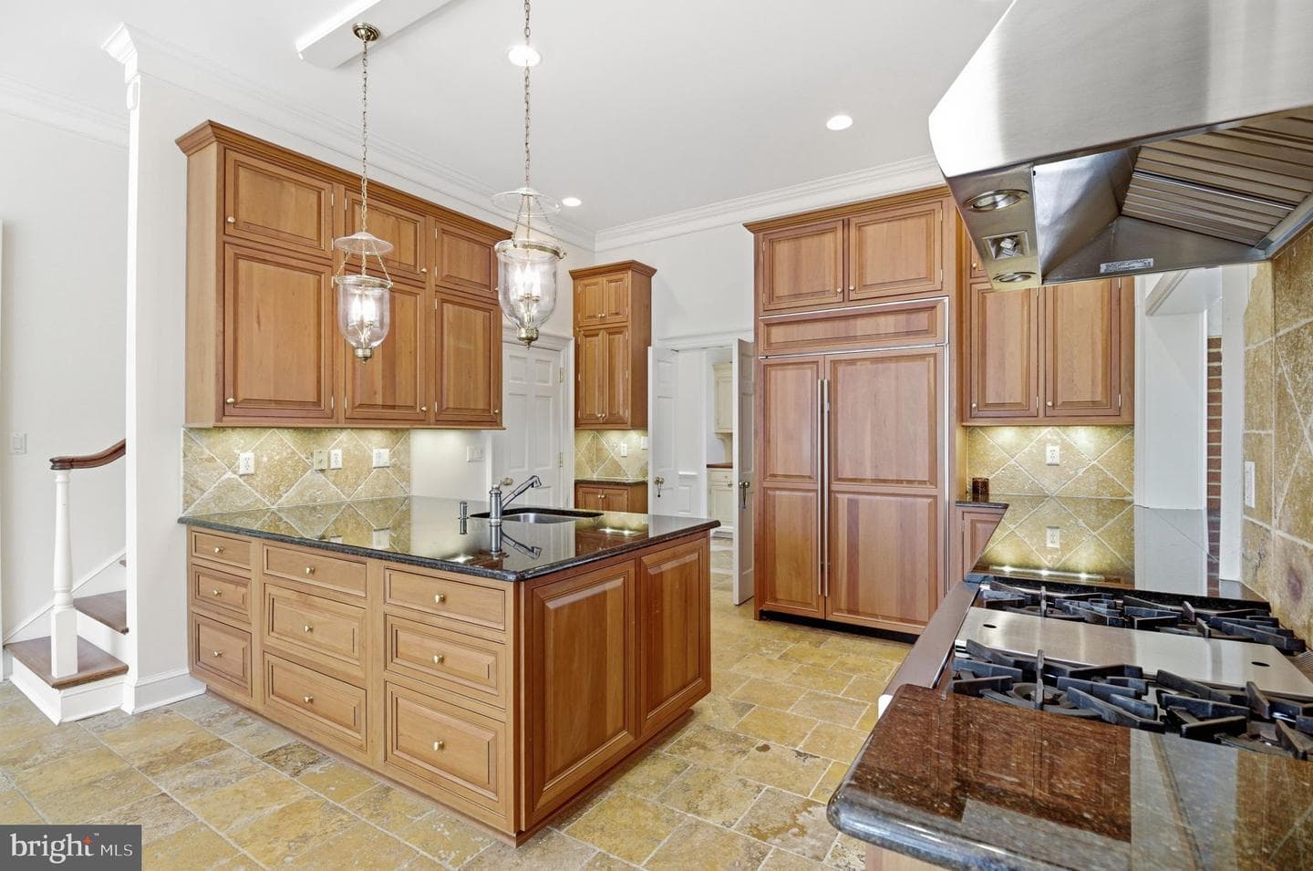 1711 Highland Road photo 13