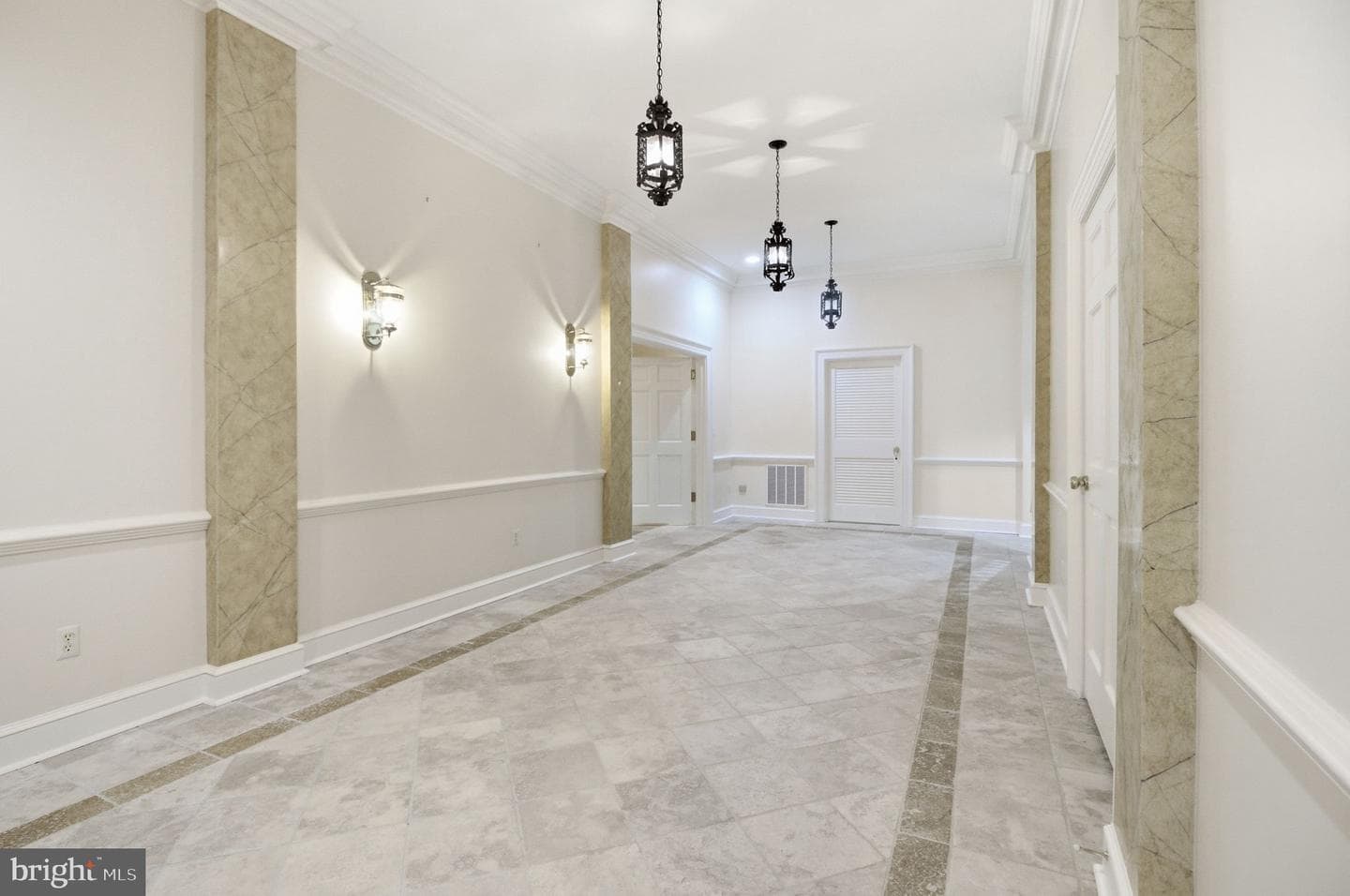 1711 Highland Road photo 28