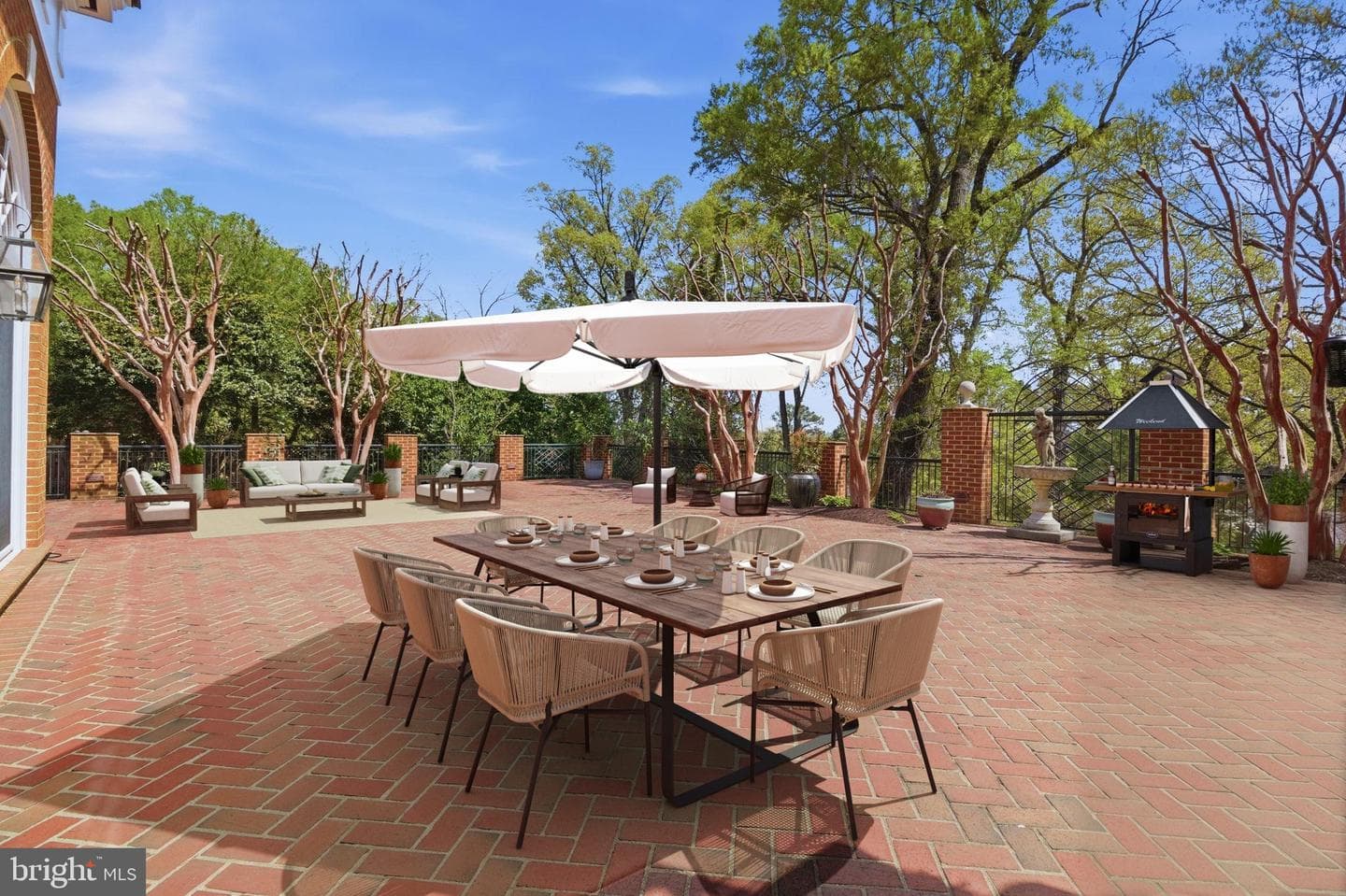1711 Highland Road photo 4