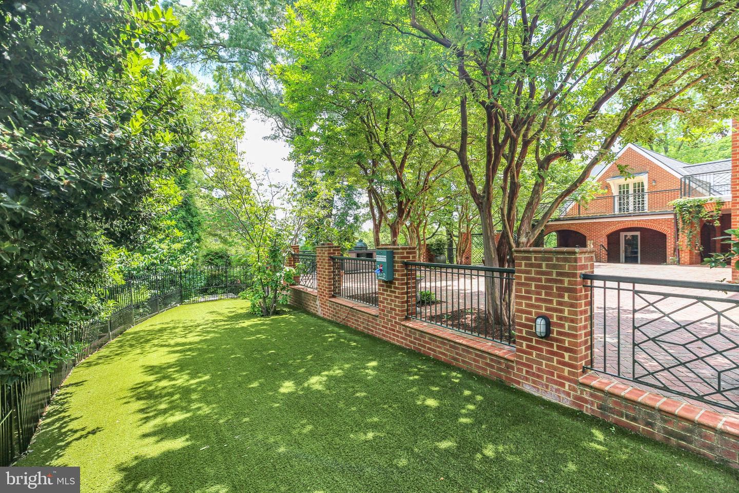 1711 Highland Road photo 46