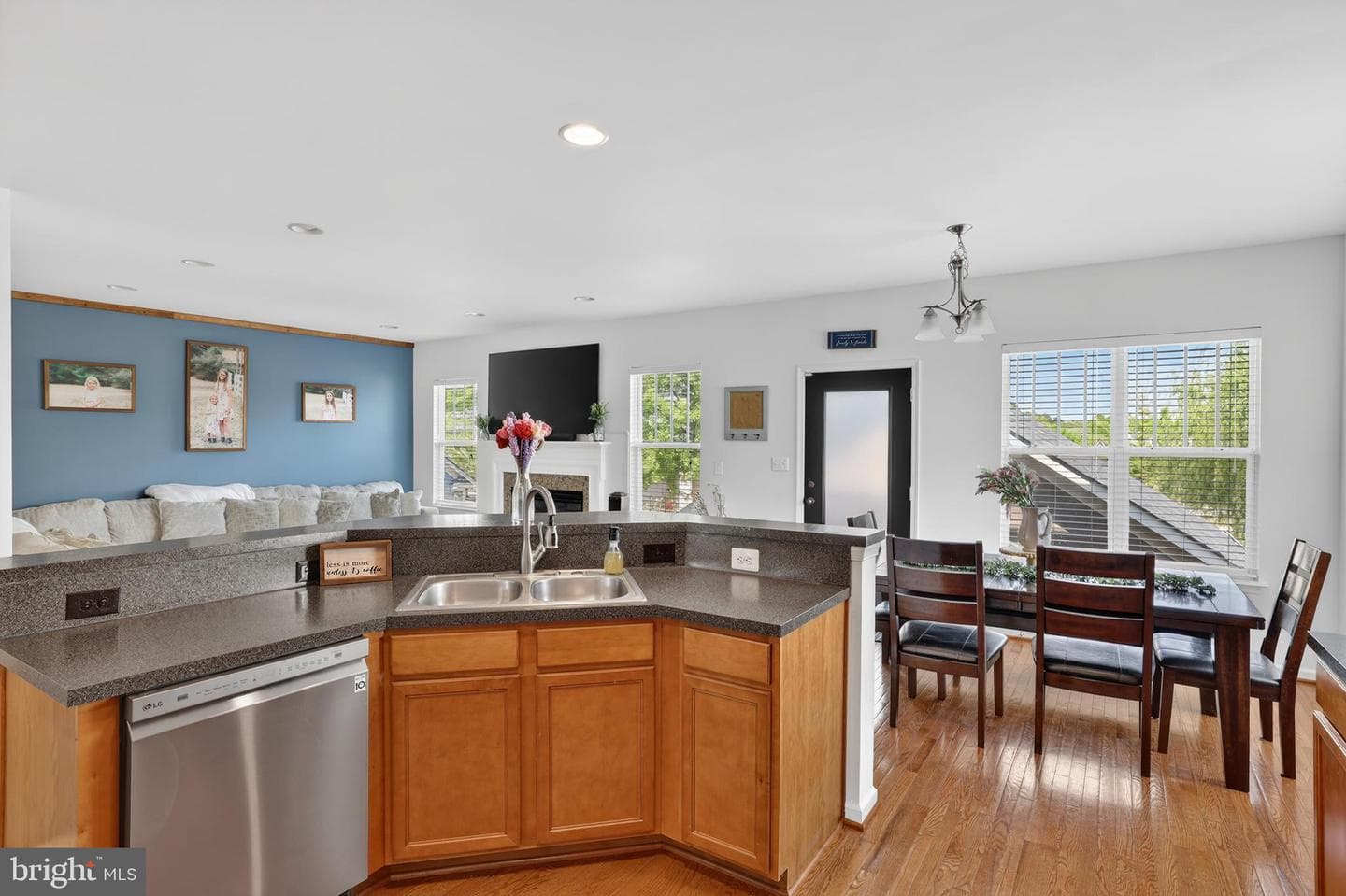 1412 Sands Circle photo 13