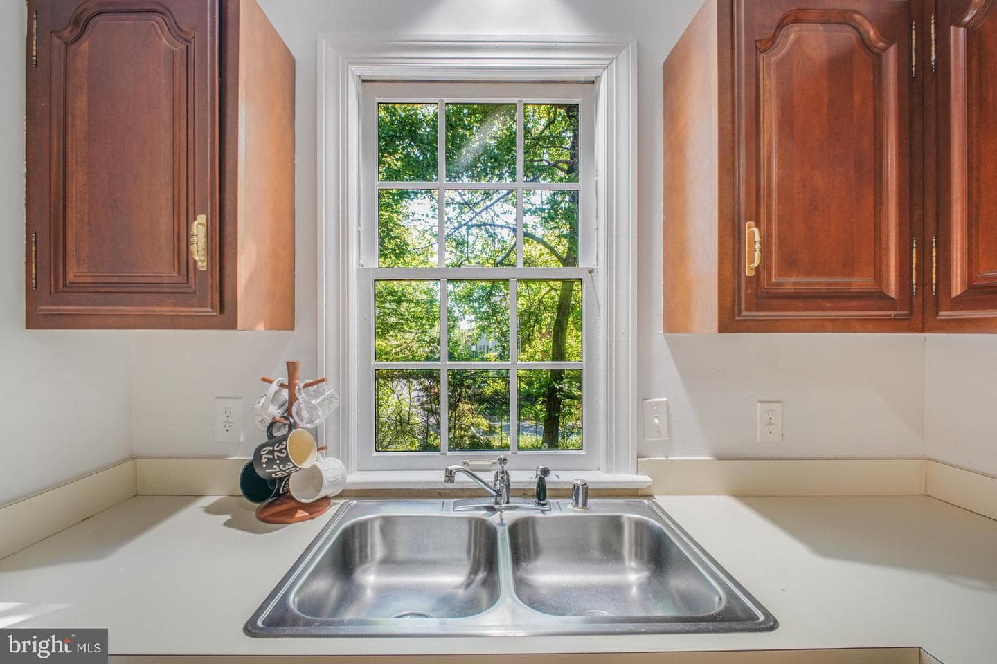 823 College Avenue #i photo 18