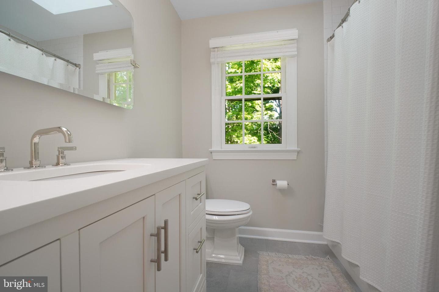 823 College Avenue #i photo 23