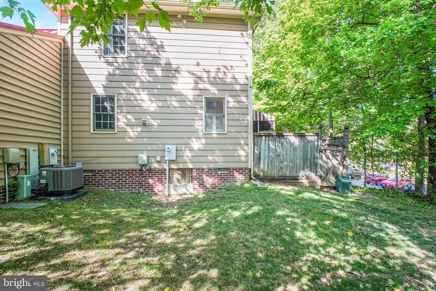 823 College Avenue #i photo 34