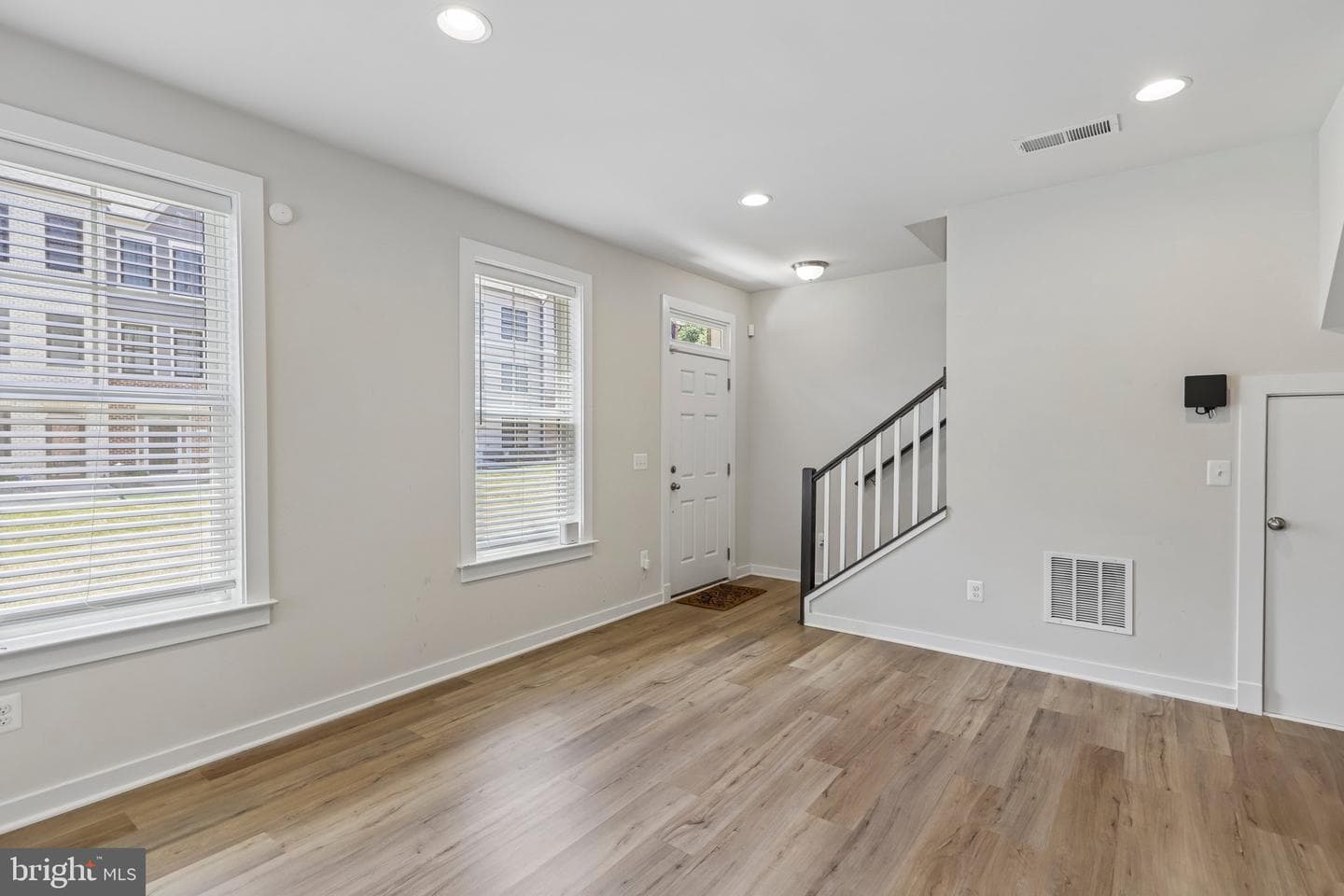283 Willis Street photo 36