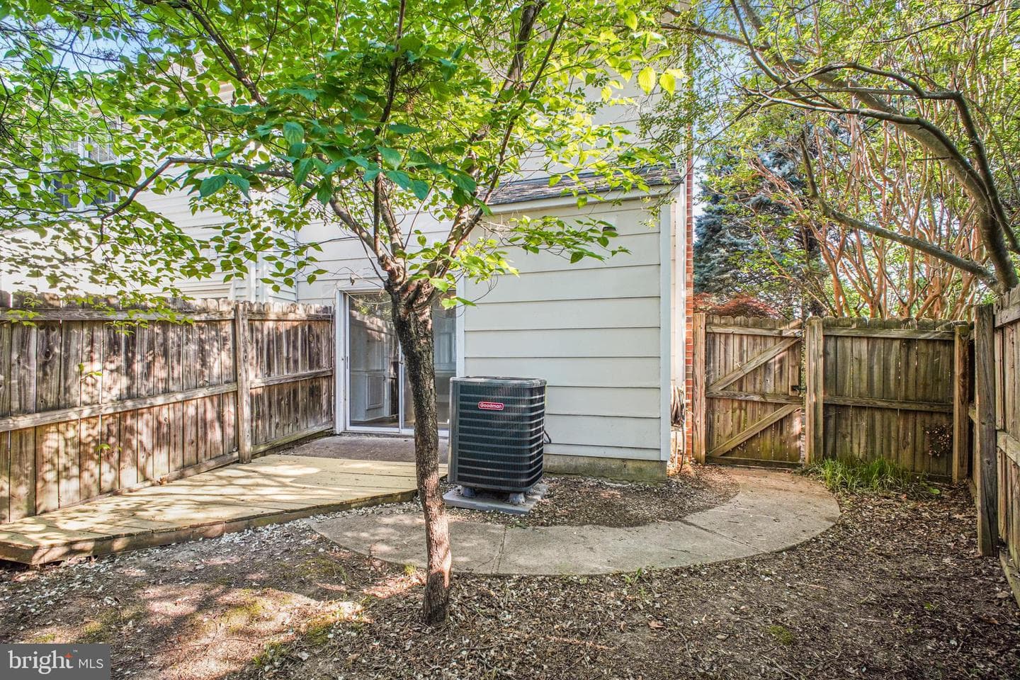 2420 Lafayette Boulevard photo 25