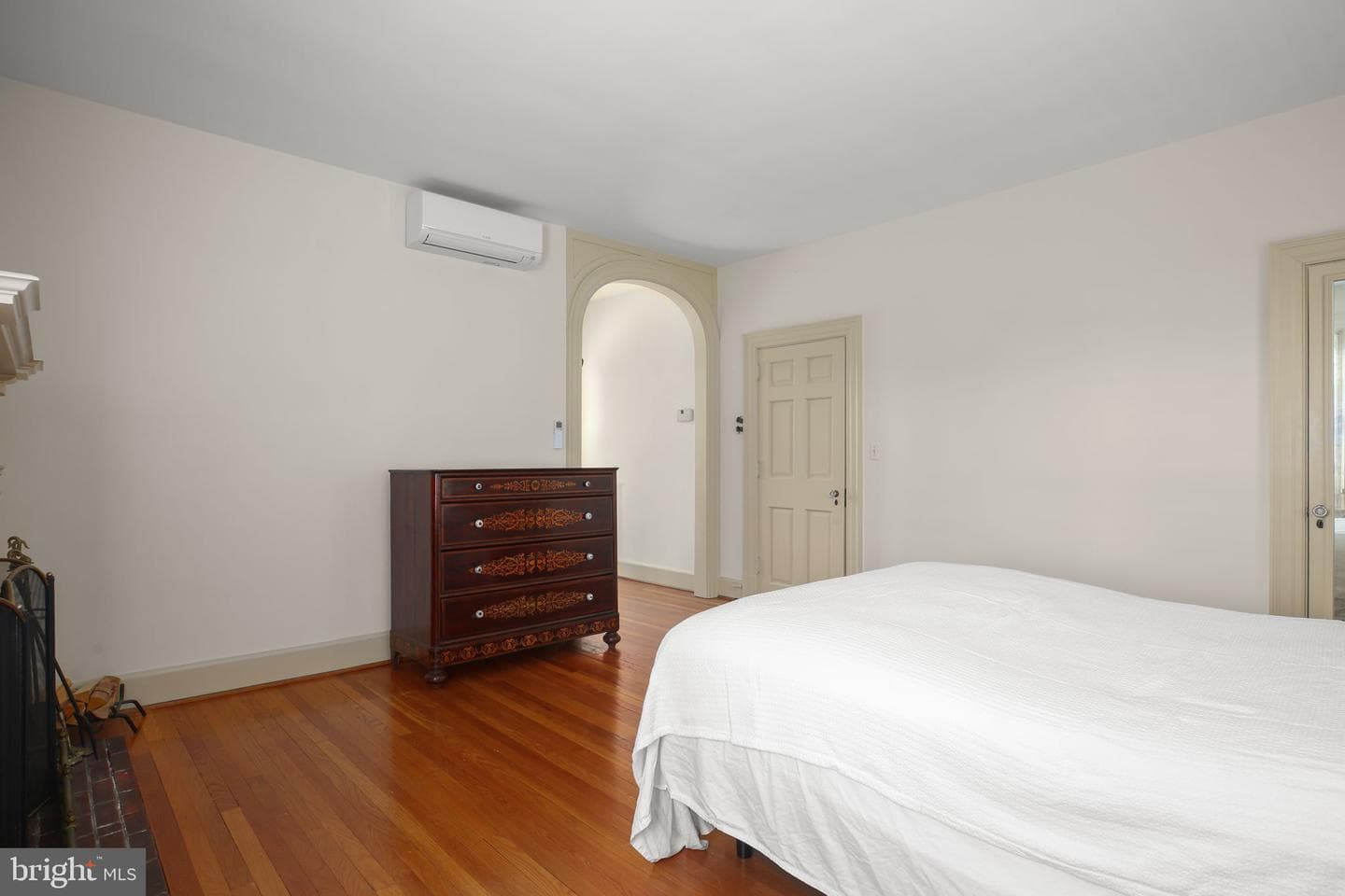 610 Lewis St photo 33