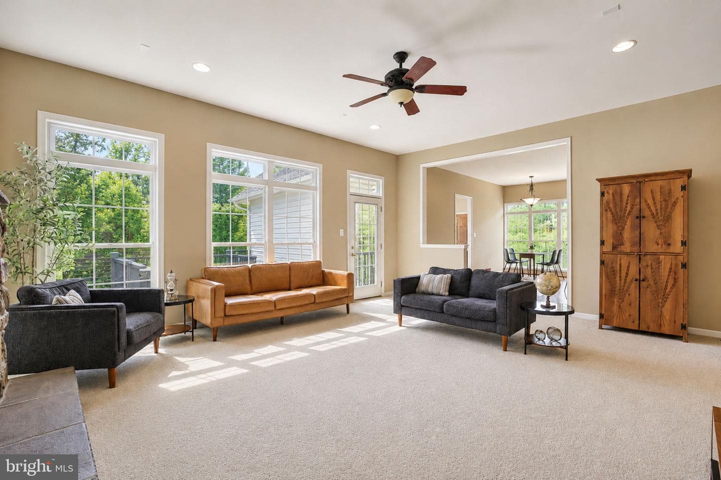 1002 W Kensington Circle photo 10