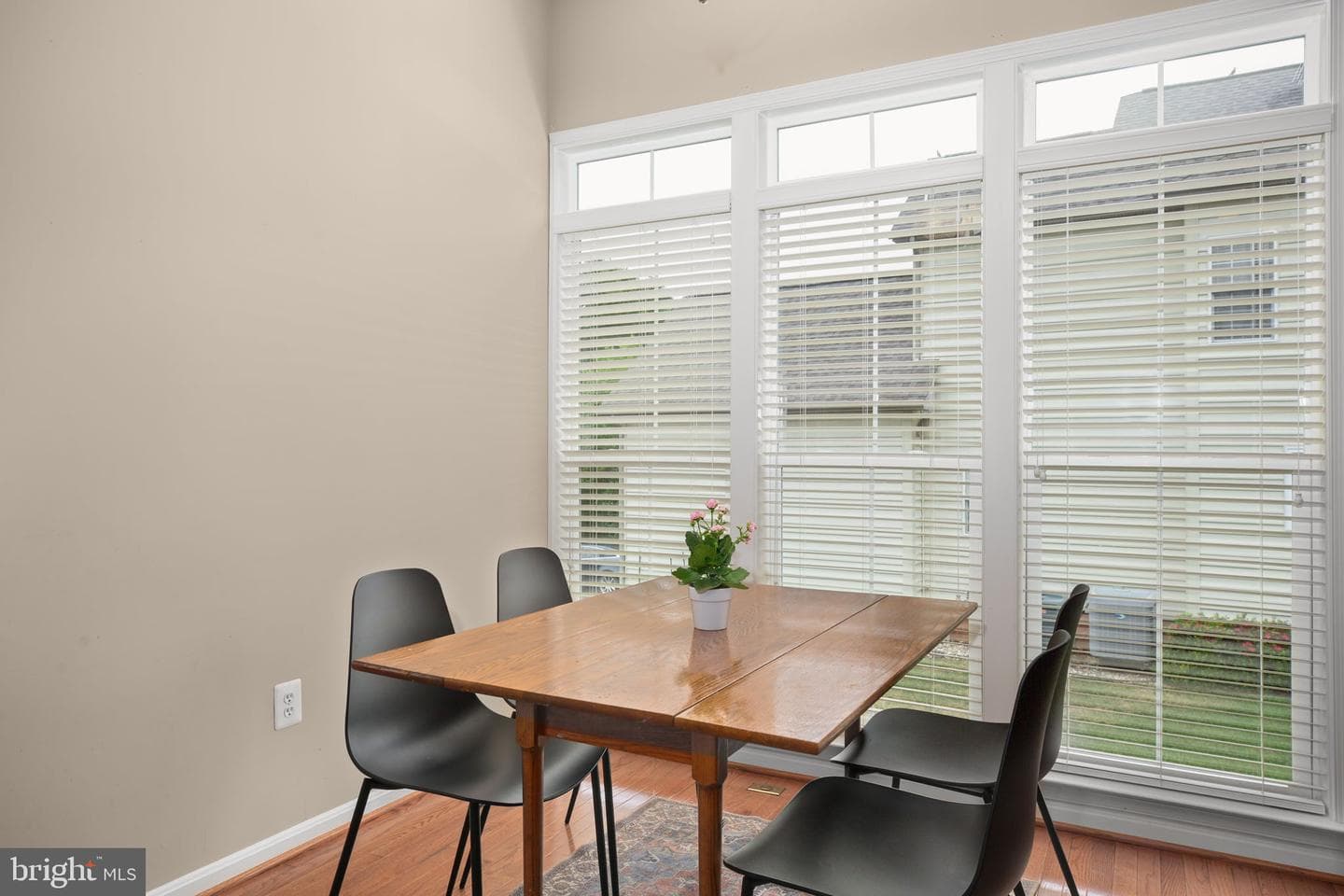 1002 W Kensington Circle photo 17