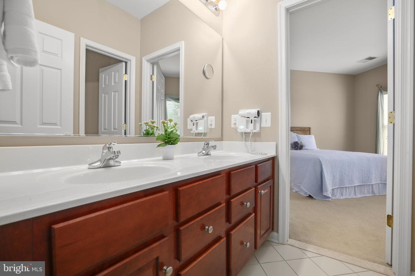 1002 W Kensington Circle photo 32