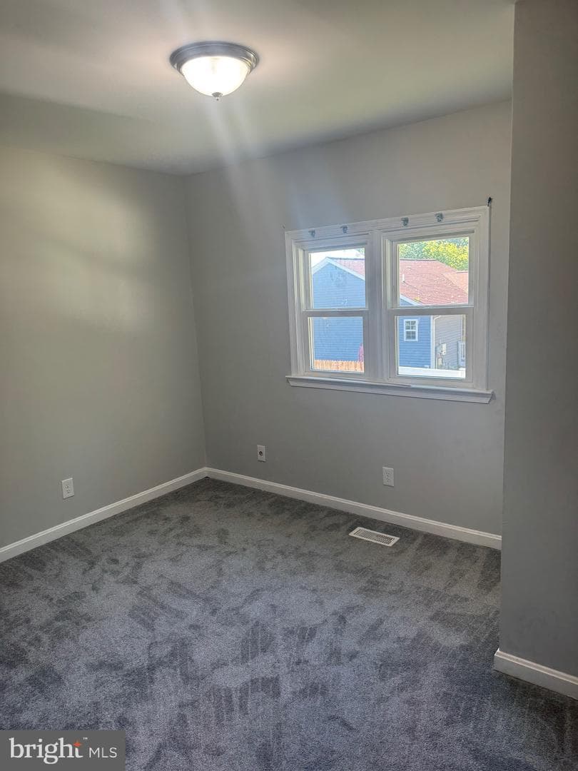 406 Canterbury Road photo 9