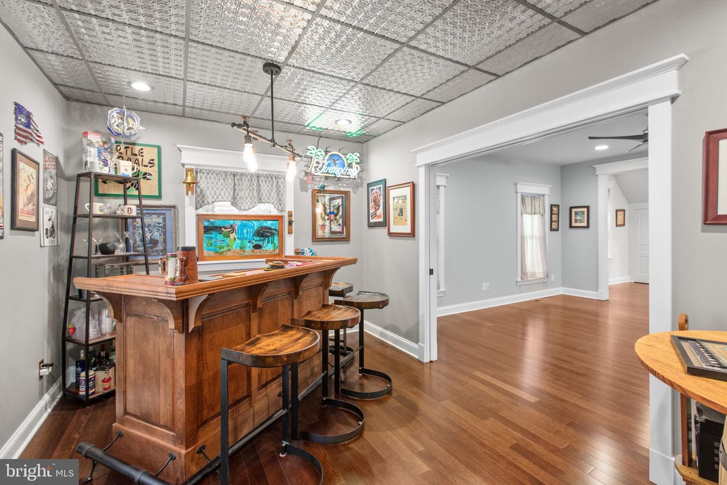 705 Charlotte Street photo 16