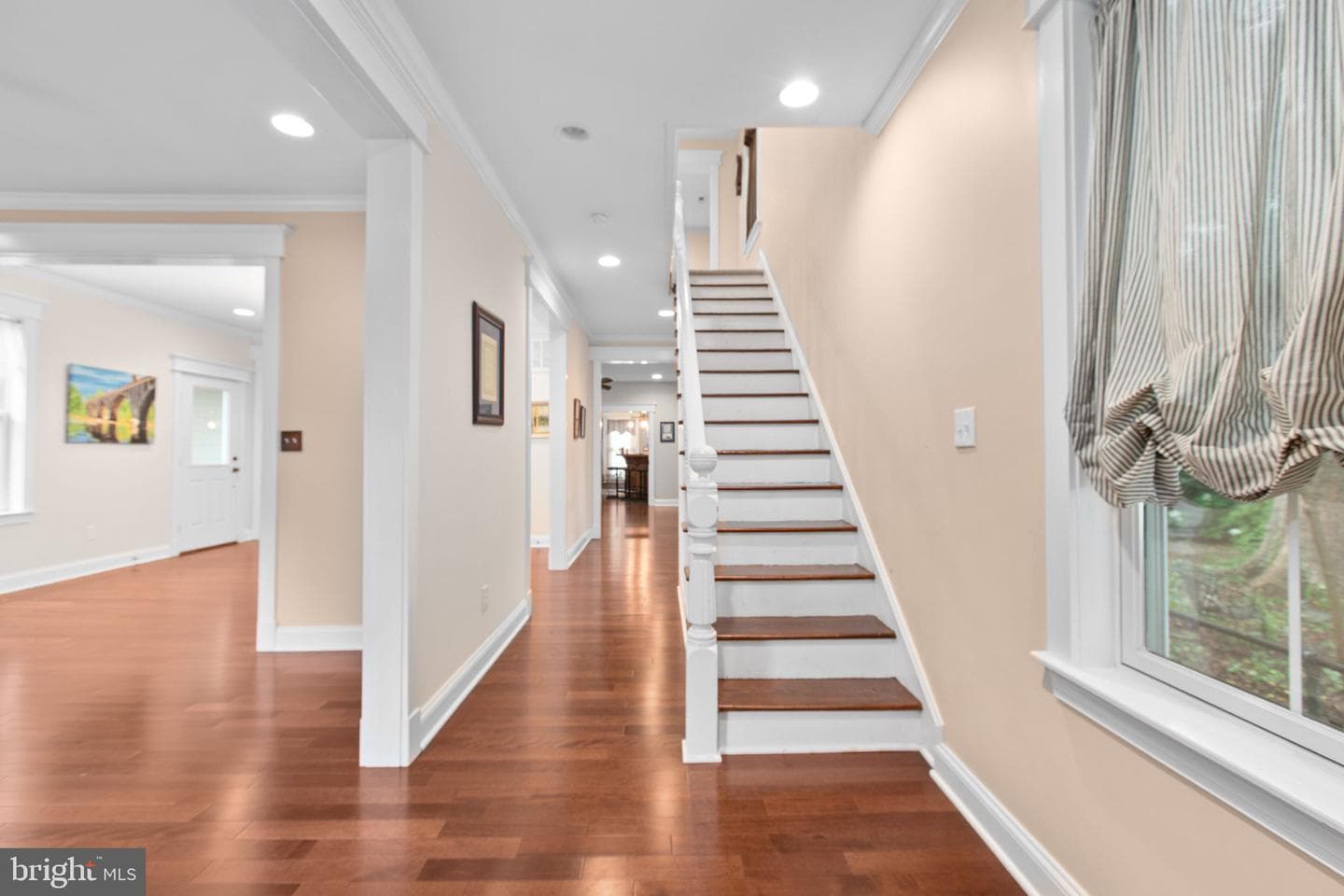 705 Charlotte Street photo 19