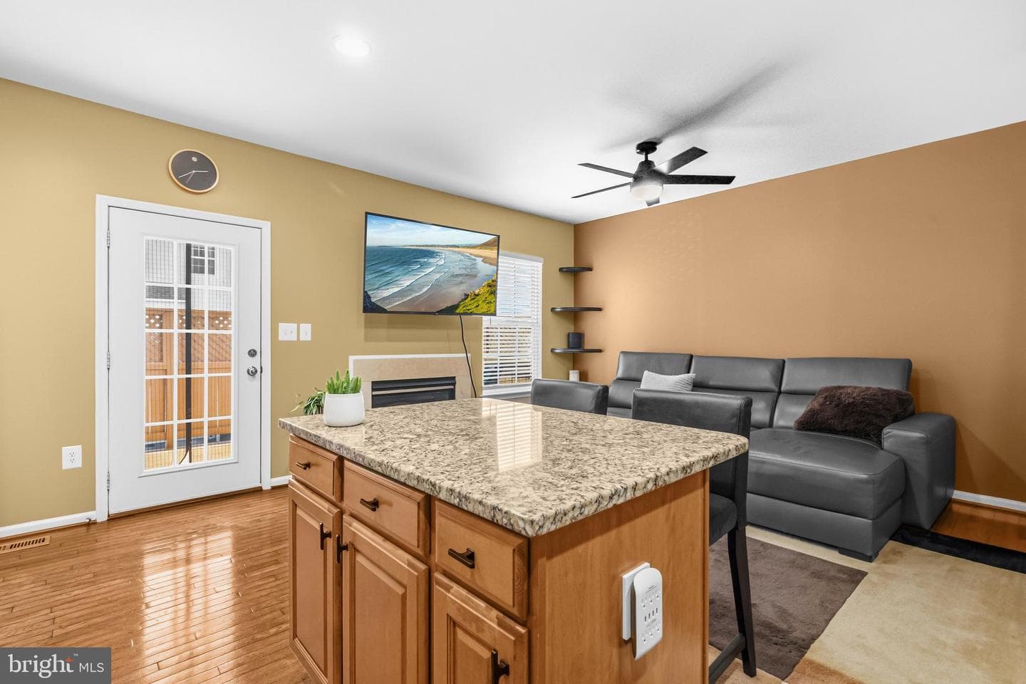 1203 Ellis Avenue photo 9