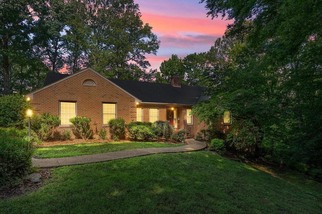 5513 River Road, Fredericksburg