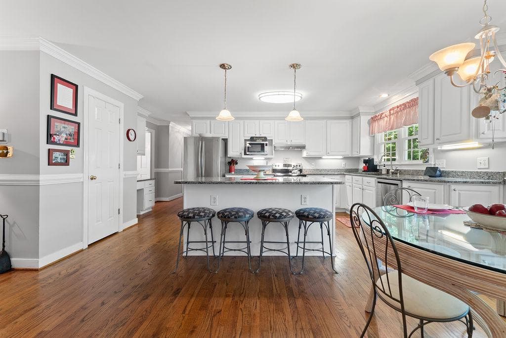 5513 River Road photo 13