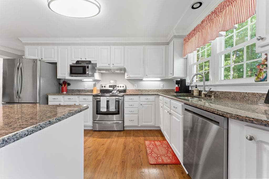 5513 River Road photo 16
