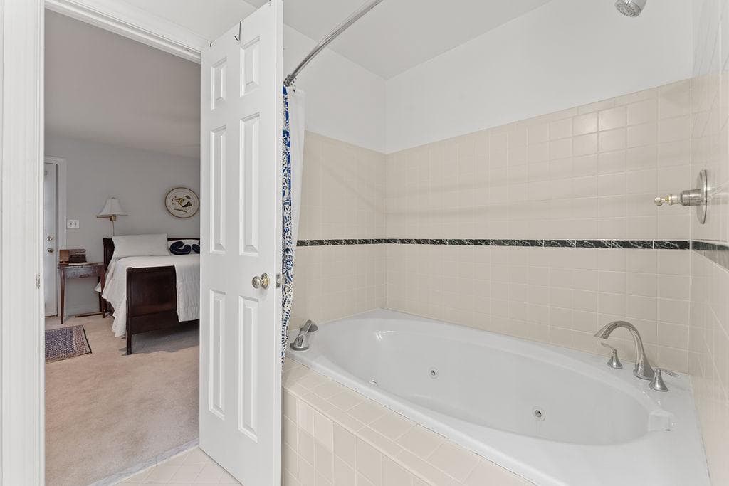 5513 River Road photo 30
