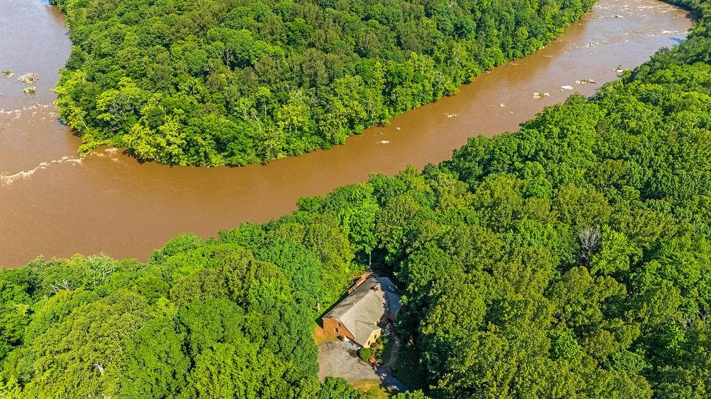 5513 River Road photo 63