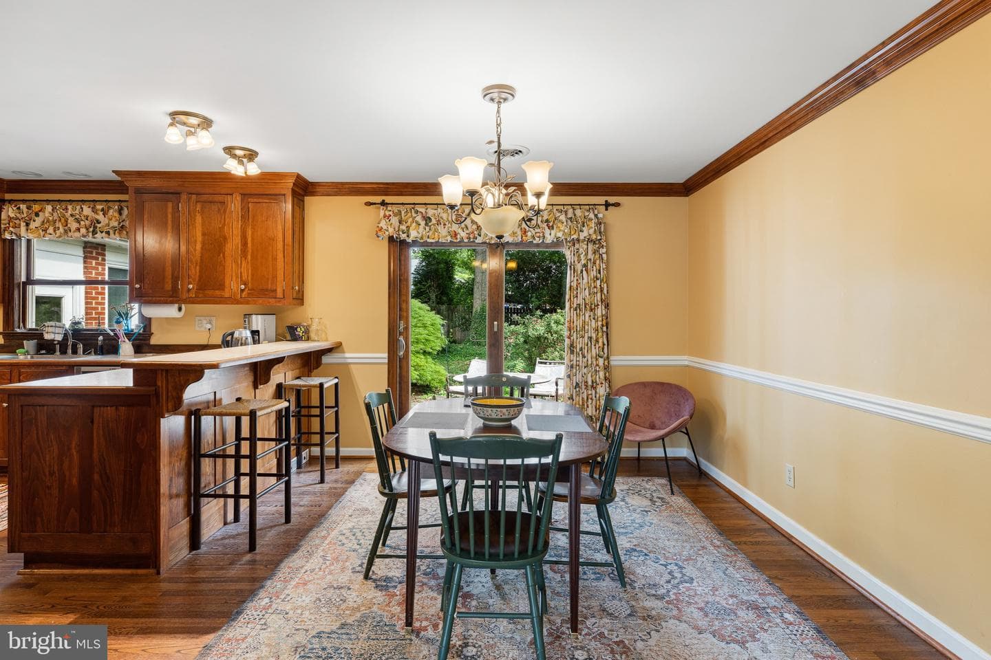 1420 Royston Street photo 15