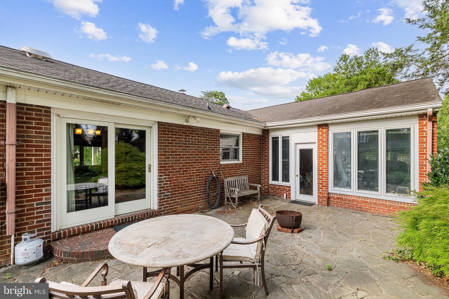 1420 Royston Street photo 32