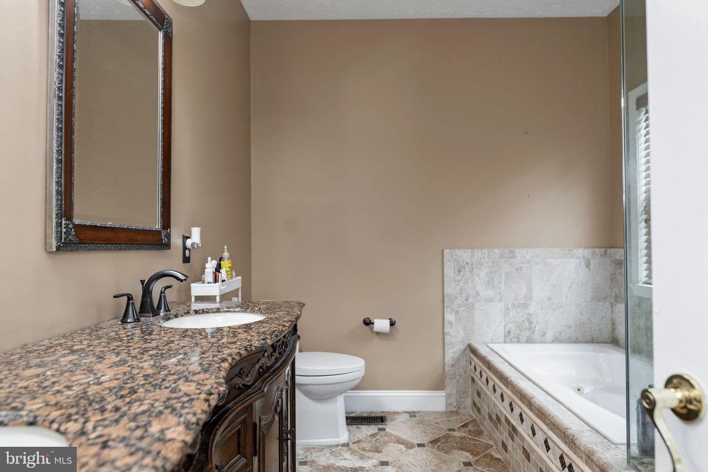 1005 Great Oaks Ln photo 21