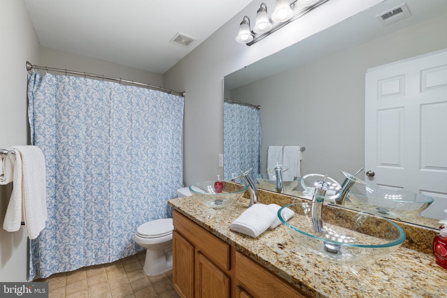 1100 Wright Court photo 41