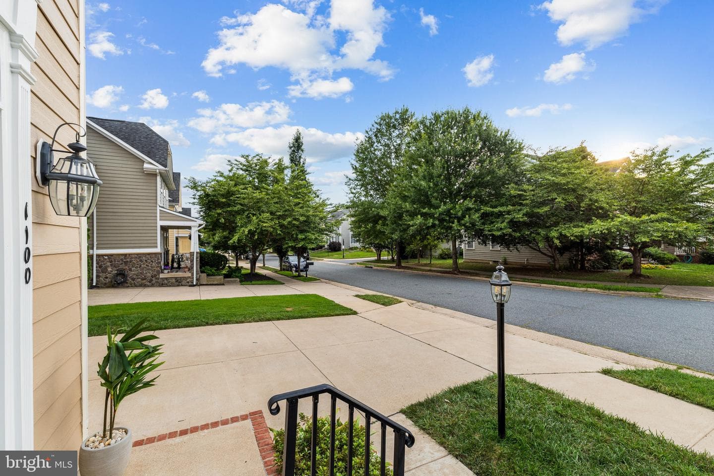 1100 Wright Court photo 61