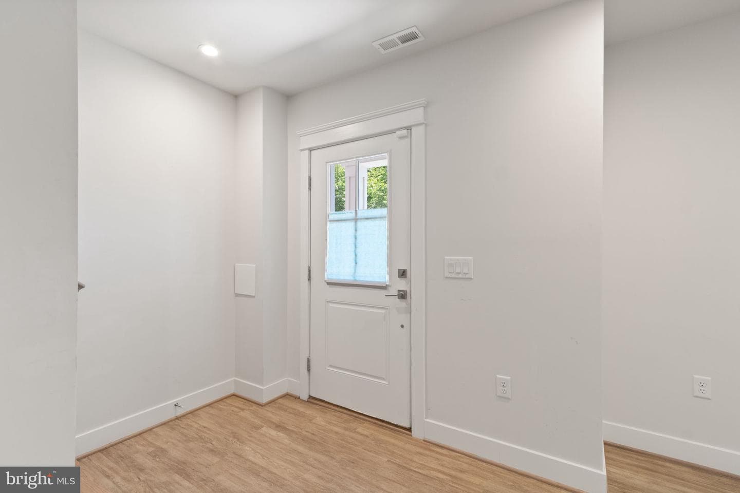 313 Charles Street photo 10