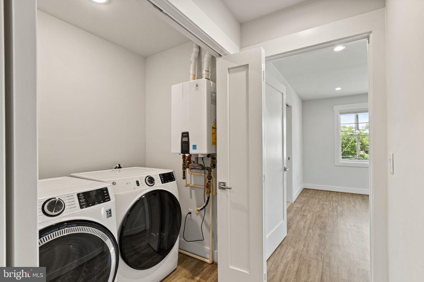 313 Charles Street photo 26