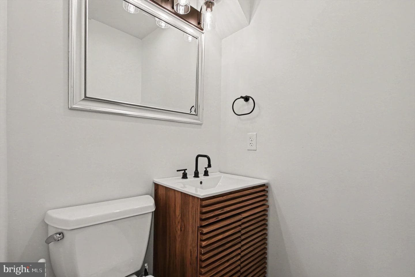 1618 Caroline Street photo 18