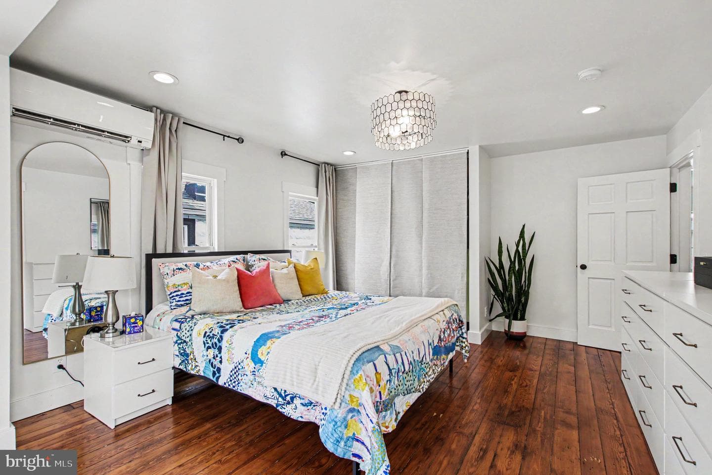 1618 Caroline Street photo 23