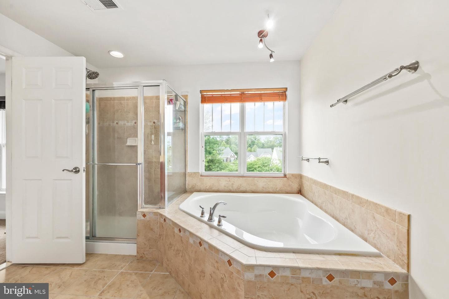 1402 Sands Circle photo 25