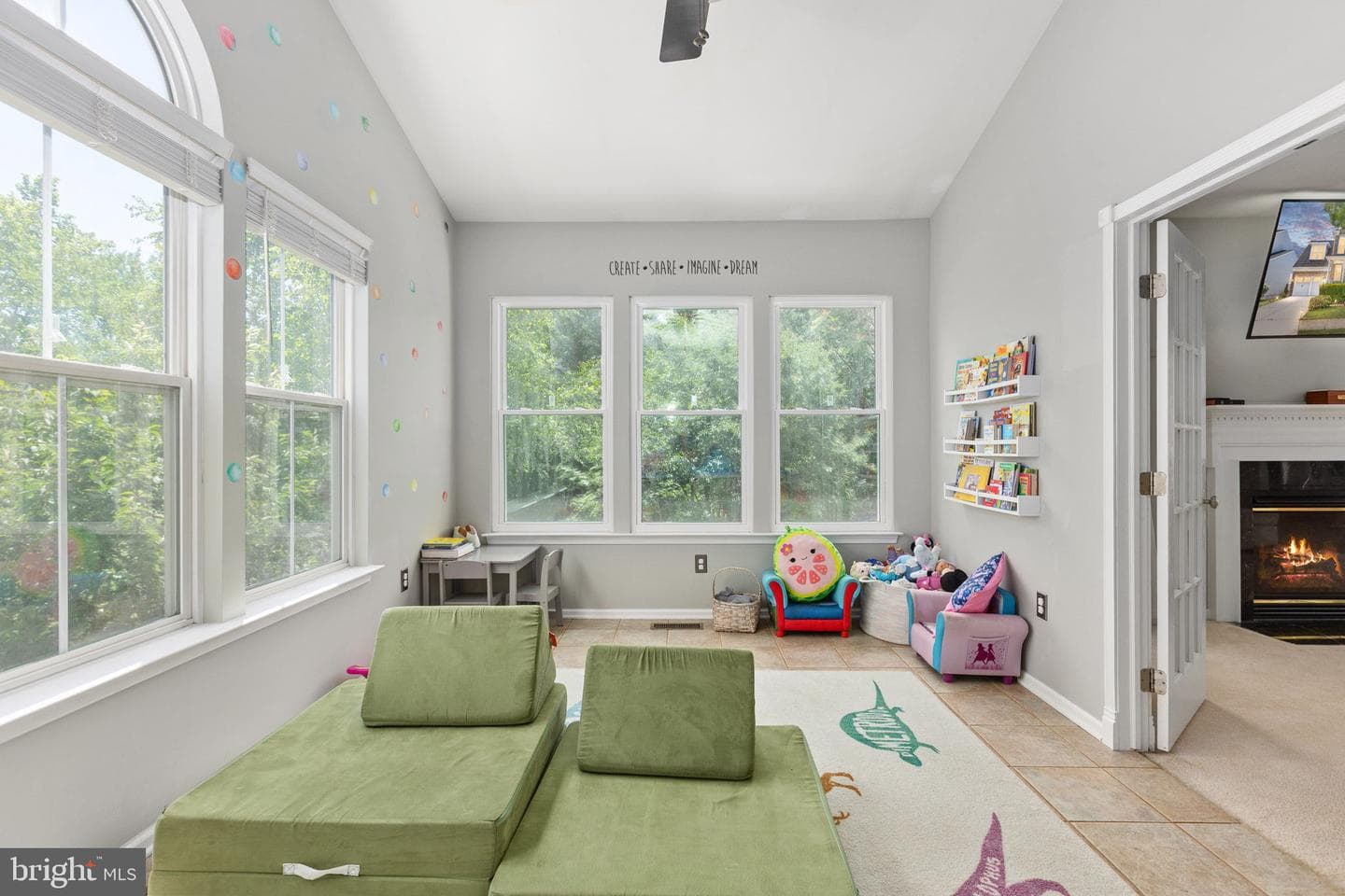 1100 Austin Drive photo 39