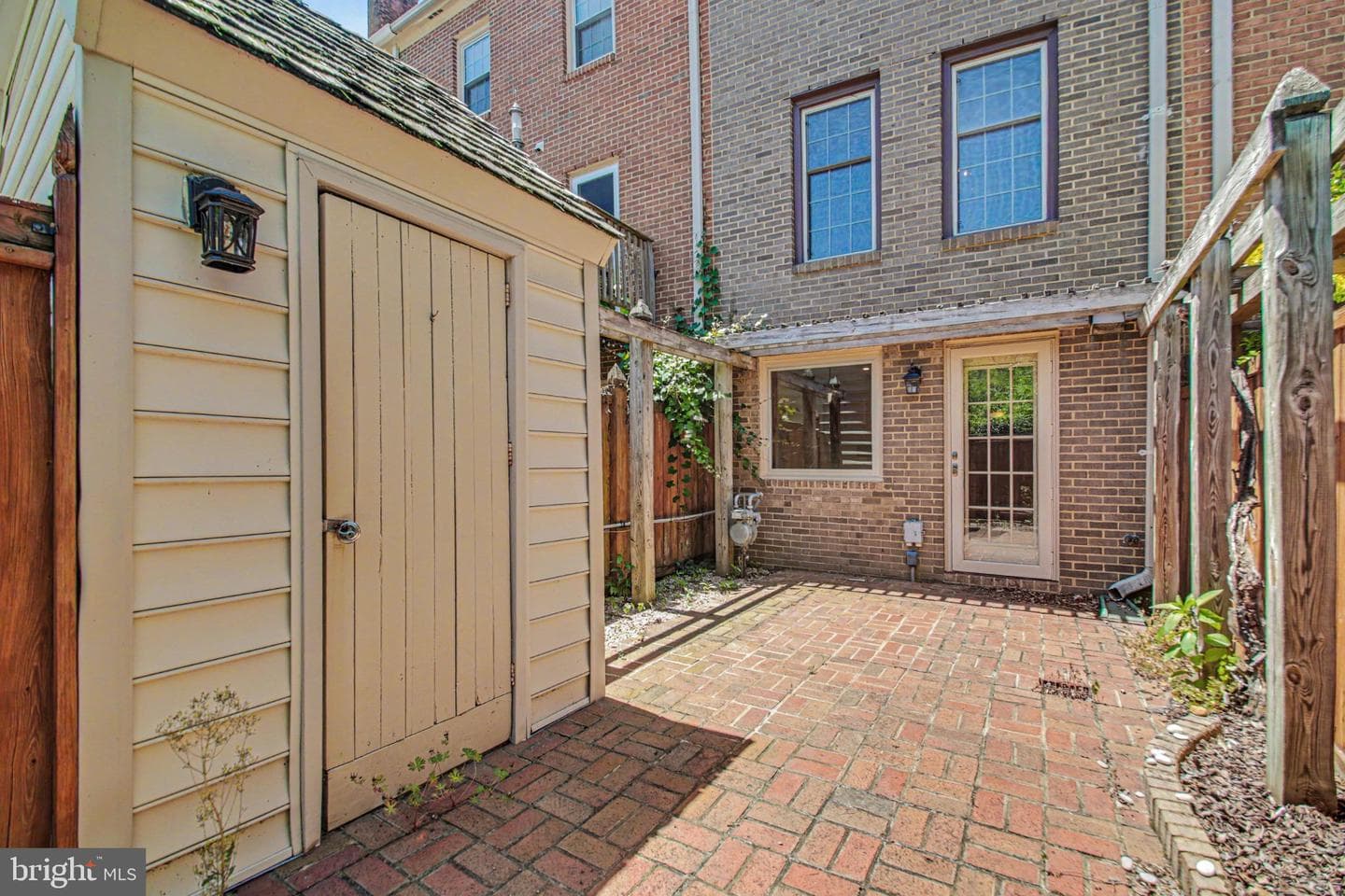 807 College Avenue photo 33